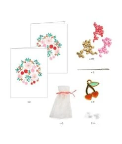 Djeco Armbandjes Maken Me & You - Tila And Cherries - DJ00017 -Speelgoed Voor Kinderen Winkel djeco djeco armbandjes maken me you tila and cherr 2